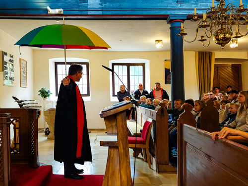 Schulgottesdienst für unsere Erstklässler Schulgottesdienst für unsere Erstklässler