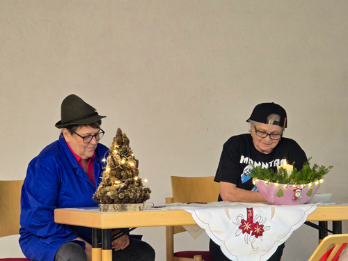 Seniorennachmittag zum 2 Advent Seniorennachmittag zum 2 Advent