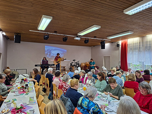 25. Frauenfrühstück in Barthelmesaurach 25. Frauenfrühstück in Barthelmesaurach