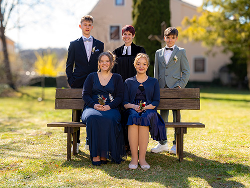 Konfirmation unter dem Motto „Ein Stück vom Himmel“ Konfirmation unter dem Motto „Ein Stück vom Himmel“