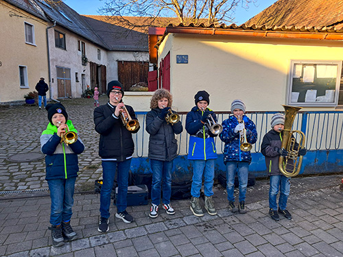 Frischer Wind im Barthelmesauracher Posaunenchor Frischer Wind im Barthelmesauracher Posaunenchor